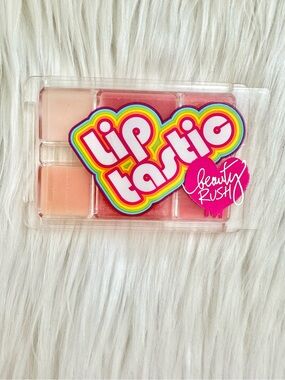 RARE VS LIP PALLET